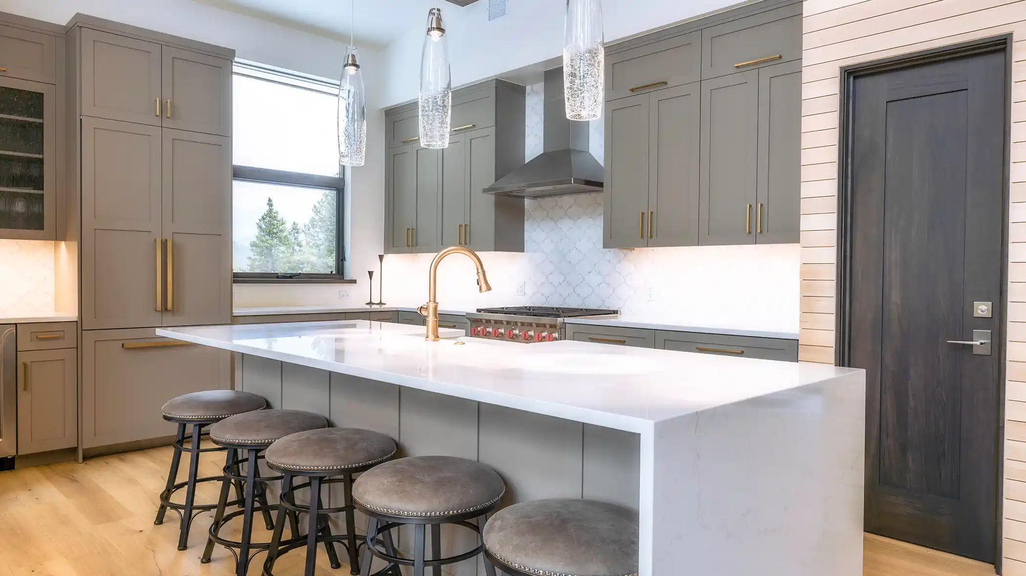 BlueFlag-Kitchen 55 pheasant tail custom home silverthorne, colorado