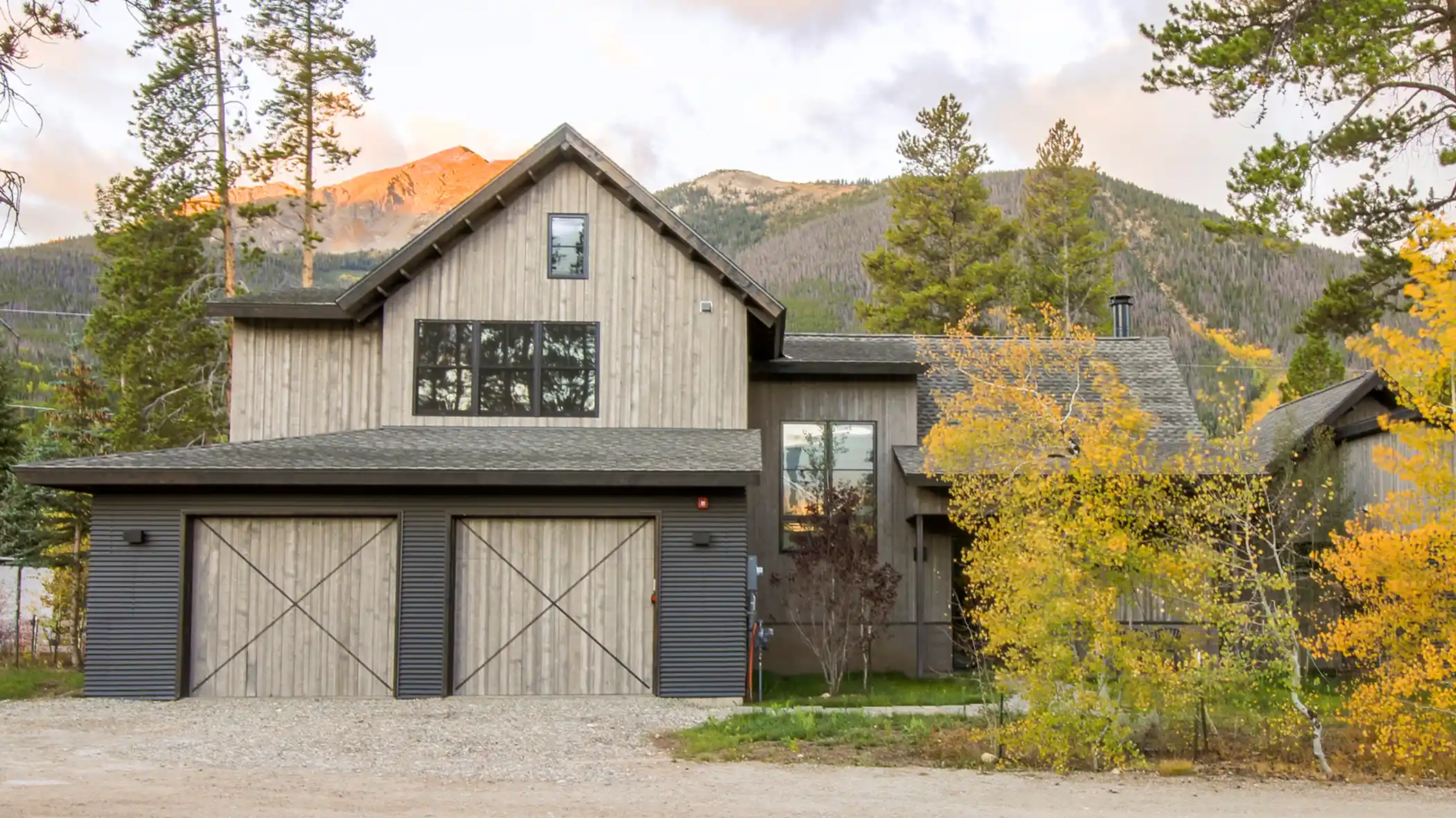 BillsRanch-Back2 55 pheasant tail custom home silverthorne, colorado